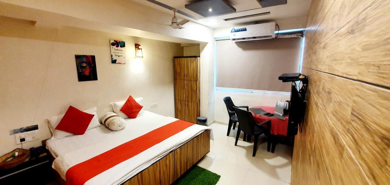Hotel Krishna Ahmedabad Exterior foto